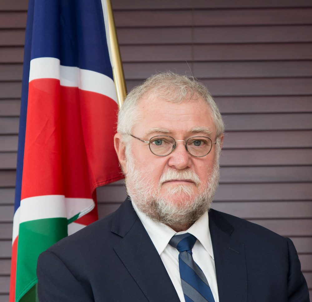 Hon.-Carl-Schlettwein (1)